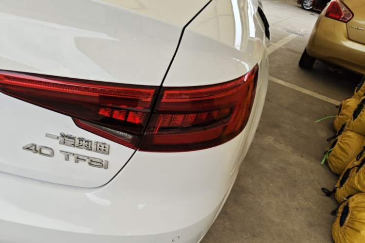 Used Audi A4L 2017 Plus 40 TFSI Ambition Model Right Rear Taillight