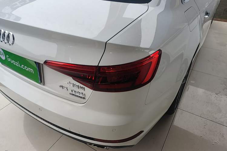 Used Audi A4L 2017 Plus 45 TFSI quattro Sport model Right Rear Taillight