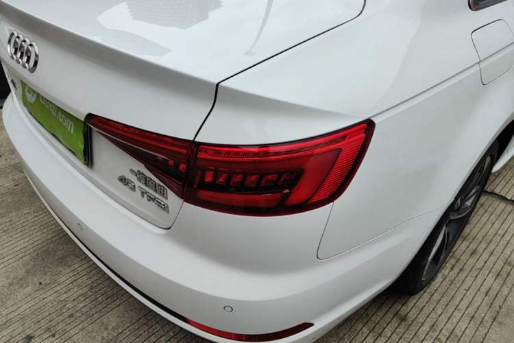 Used Audi A4L 2017 Plus 40 TFSI Sport Model Right Rear Taillight