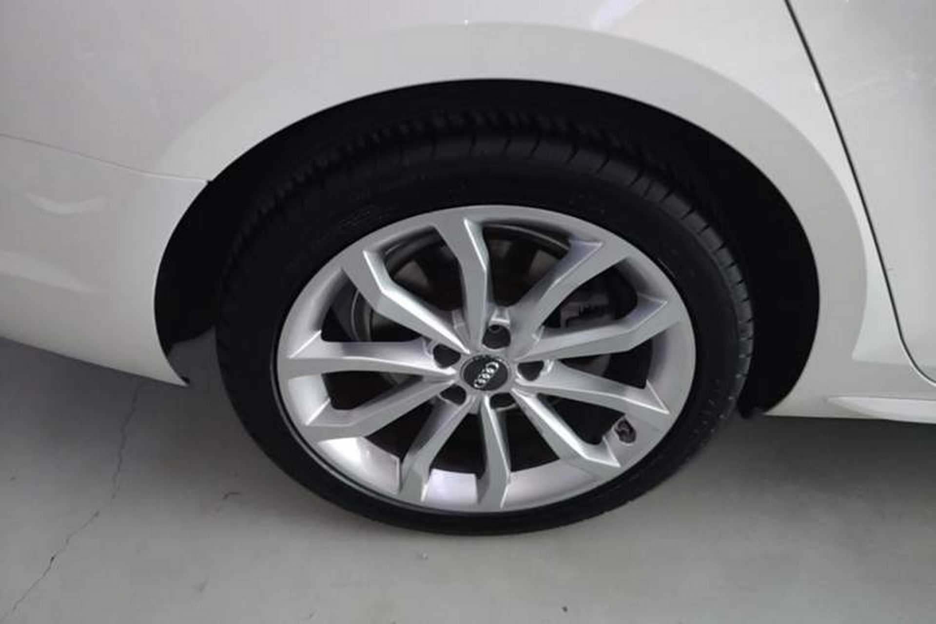 Used Audi A4L 2017 40 TFSI Style Edition Right Rear Wheel Hub