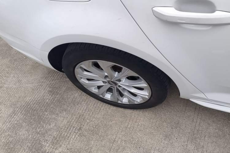 Used Audi A4L 2017 Plus 40 TFSI Ambition Model Right Rear Wheel Hub