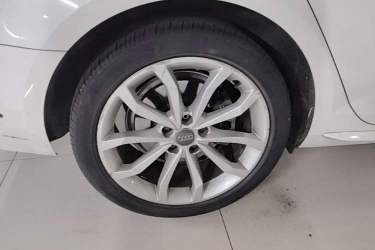 Used Audi A4L 2017 Plus 40 TFSI Ambition Model Right Rear Wheel Hub