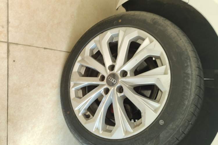 Used Audi A4L 2017 Plus 40 TFSI Ambition Model Right Rear Wheel Hub