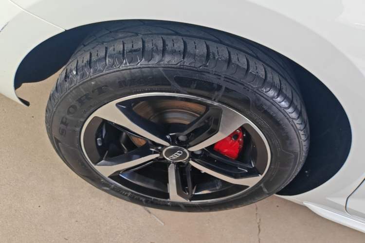 Used Audi A4L 2017 Plus 40 TFSI Ambition Model Right Rear Wheel Hub