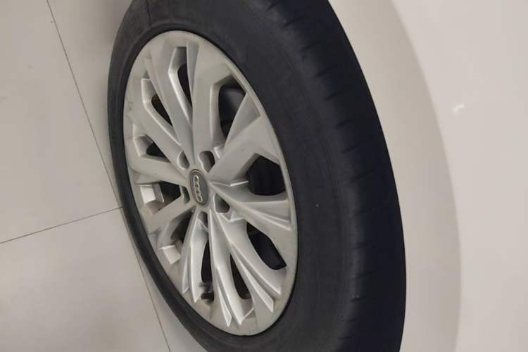 Used Audi A4L 2017 Plus 40 TFSI Ambition Model Right Rear Wheel Hub