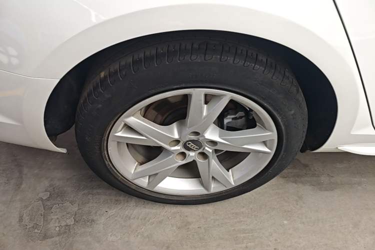 Used Audi A4L 2017 Plus 40 TFSI Ambition Model Right Rear Wheel Hub