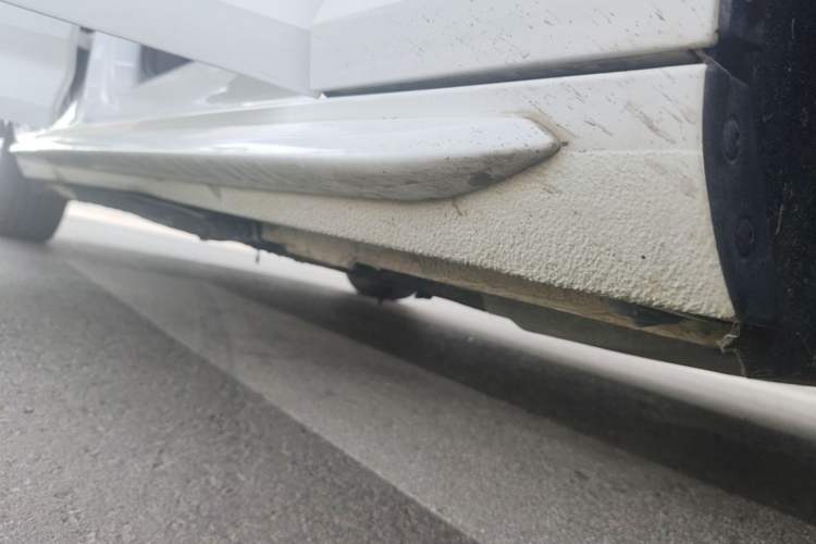 Used Audi A4L 2017 Plus 40 TFSI Fashion Model Right Side Sill