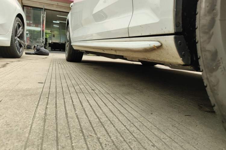 Used Audi A4L 2017 Plus 40 TFSI Sport Model Right Side Sill