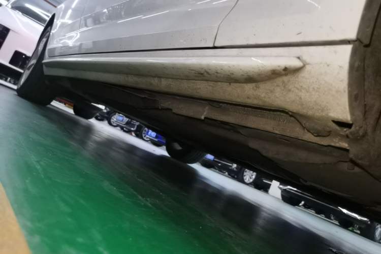 Used Audi A4L 2017 40 TFSI Fashion Model Right Side Sill