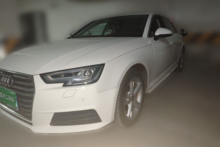 Gebrauchter Audi A4L 2017 Plus 40 TFSI Fashion Model Guazi used car, China used car export, Used car for sale, Used  cars, Cheapest cars for sale