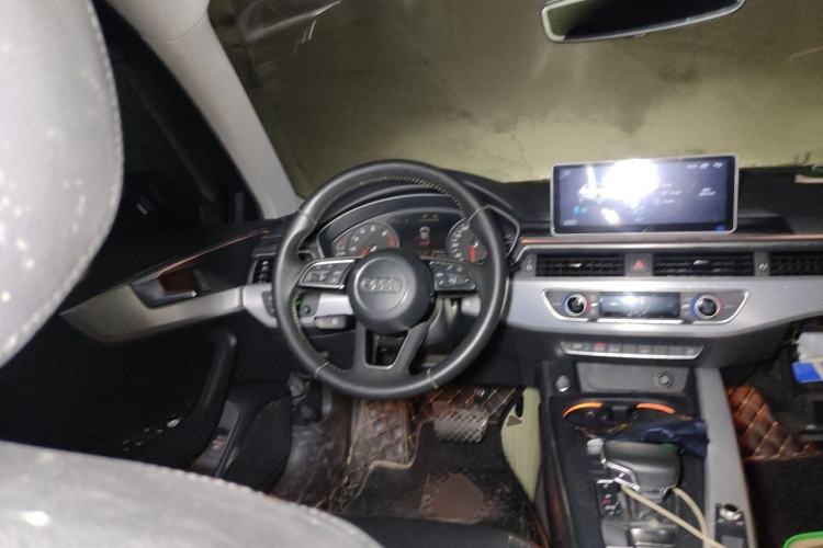 Used Audi A4L 2017 40 TFSI Style Edition Steering Wheel