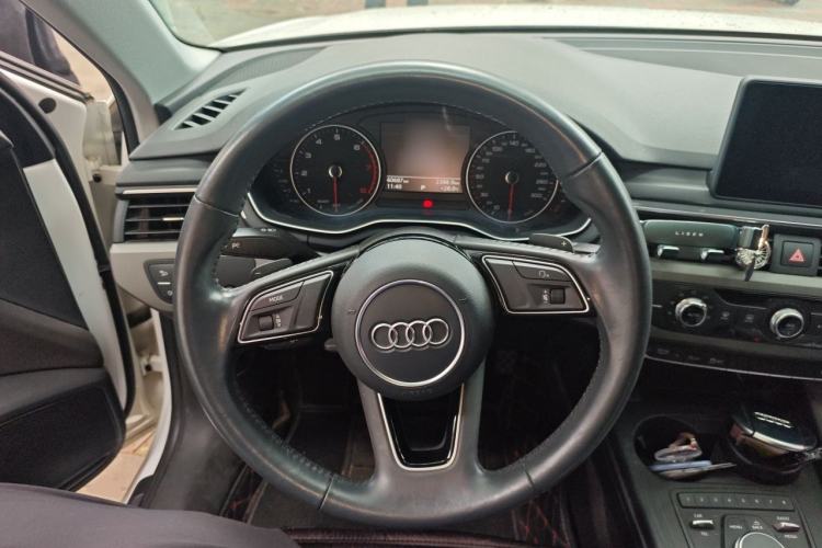 Used Audi A4L 2017 40 TFSI Ambition Edition Steering Wheel