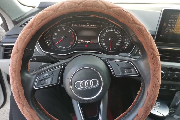 Used Audi A4L 2017 Plus 40 TFSI Ambition Model Steering Wheel