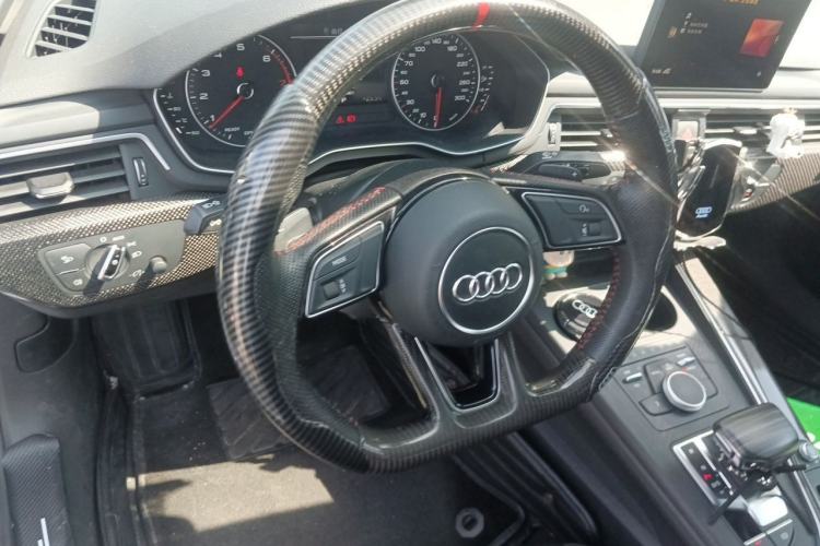 Used Audi A4L 2017 Plus 40 TFSI Ambition Model Steering Wheel