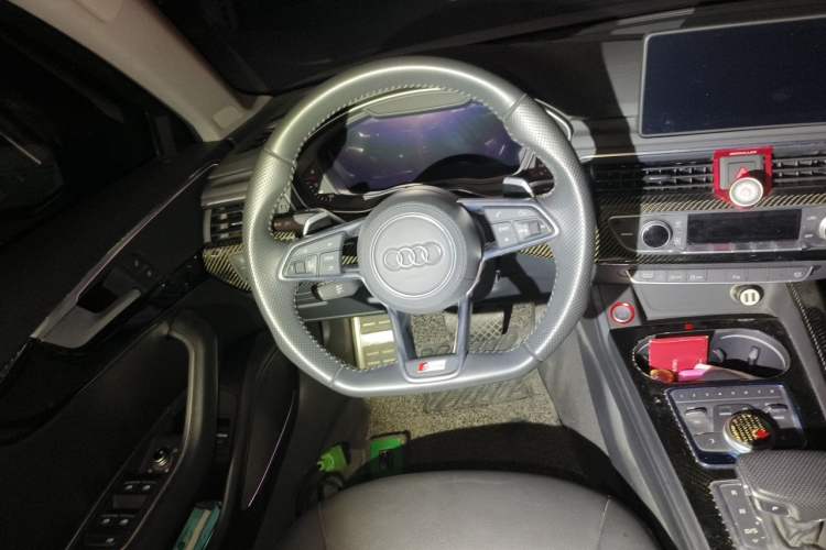Used Audi A4L 2017 40 TFSI Fashion Model Steering Wheel