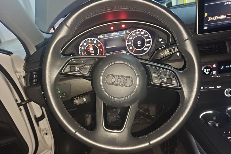Used Audi A4L 2017 40 TFSI Style Edition Steering Wheel