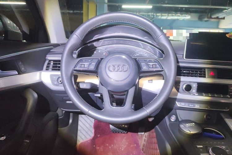Used Audi A4L 2017 40 TFSI Fashion Model Steering Wheel