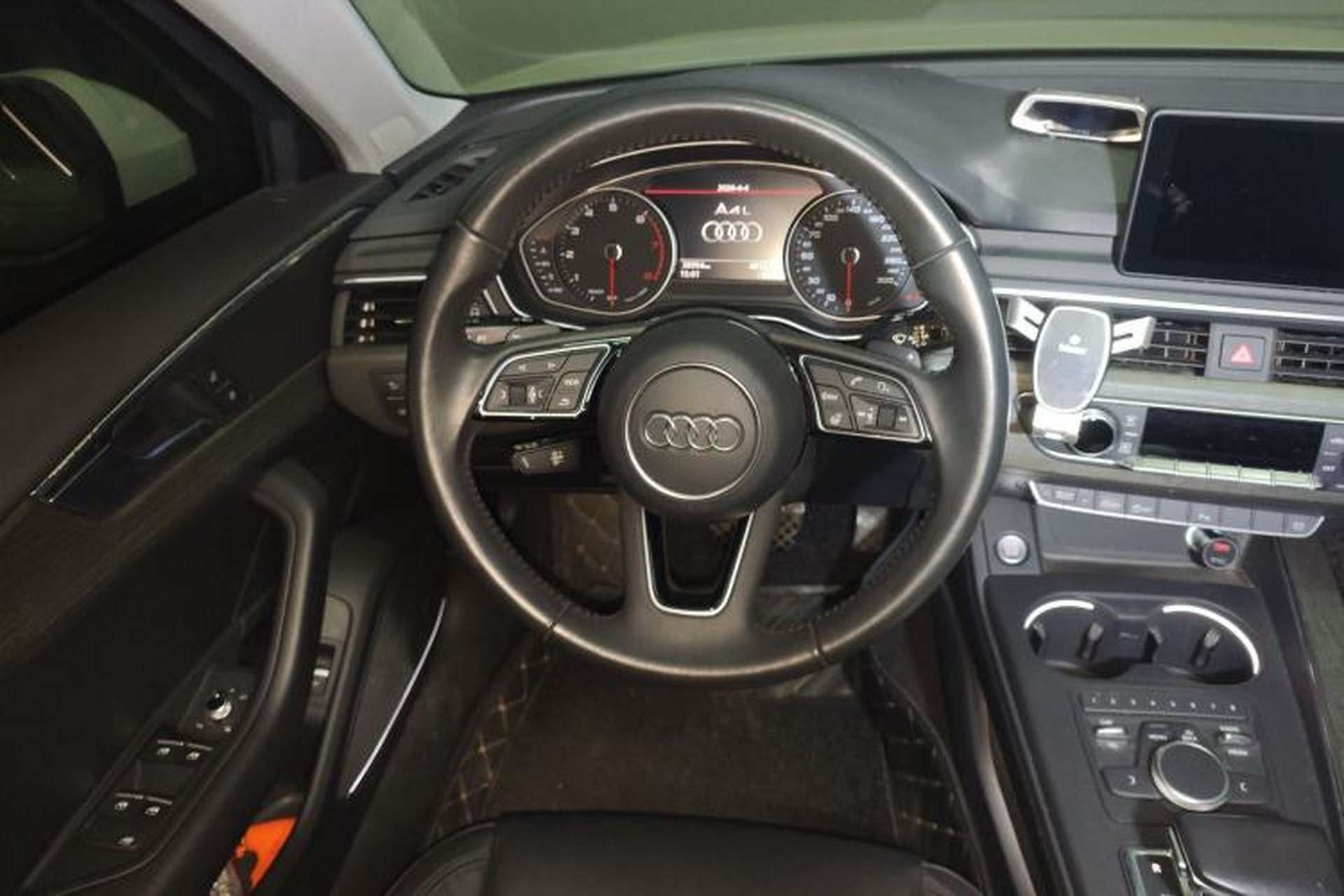 Used Audi A4L 2017 40 TFSI Style Edition Steering Wheel