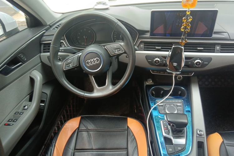 Used Audi A4L 2017 Plus 40 TFSI Ambition Model Steering Wheel