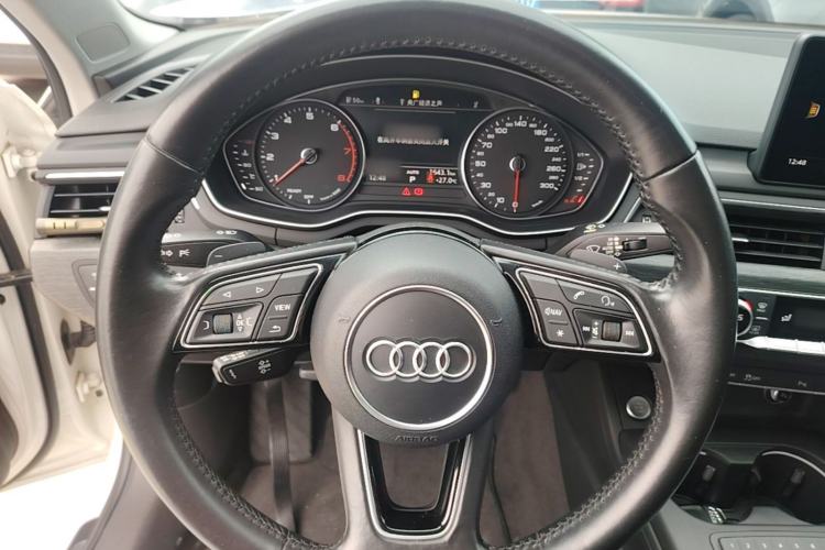 Used Audi A4L 2017 40 TFSI Style Edition Steering Wheel