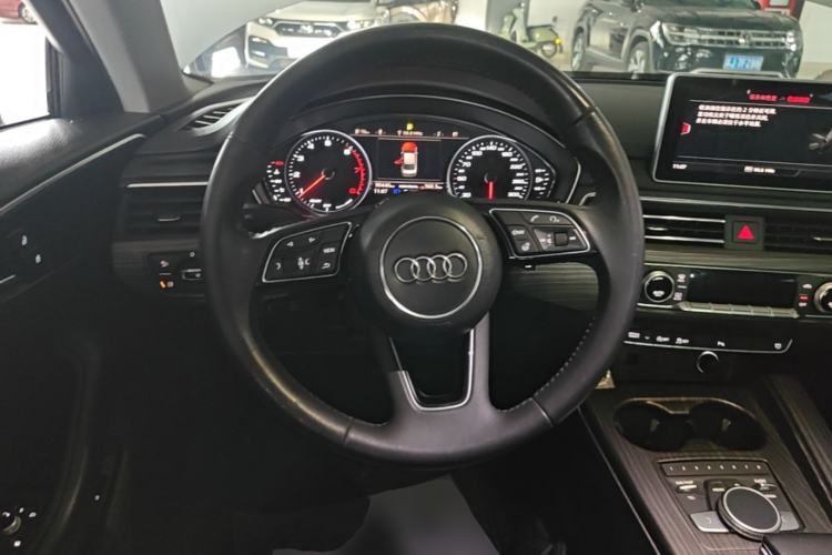 Used Audi A4L 2017 Plus 40 TFSI Fashion Model Steering Wheel