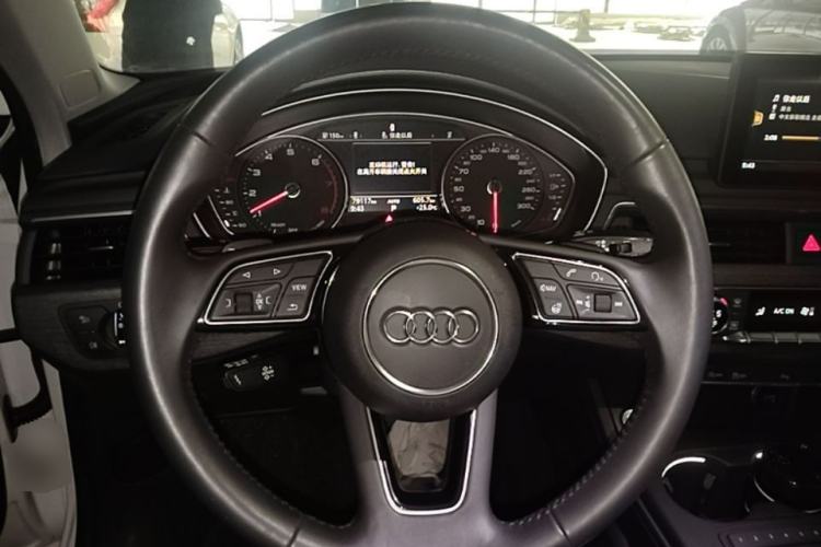 Used Audi A4L 2017 40 TFSI Style Edition Steering Wheel