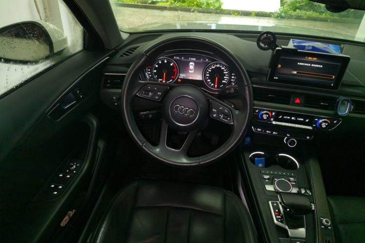 Used Audi A4L 2017 45 TFSI quattro Style Edition Steering Wheel