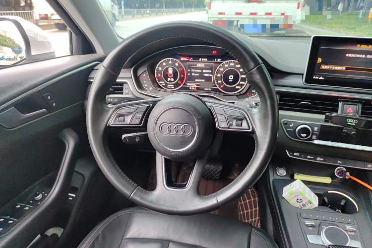 Used Audi A4L 2017 40 TFSI Style Edition Steering Wheel