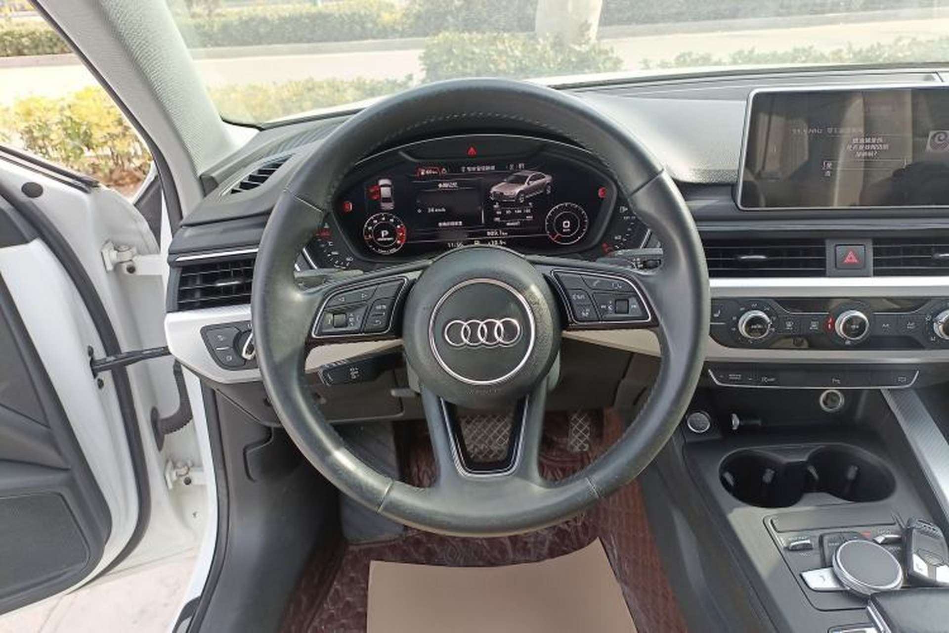 Used Audi A4L 2017 Plus 40 TFSI Fashion Model Steering Wheel