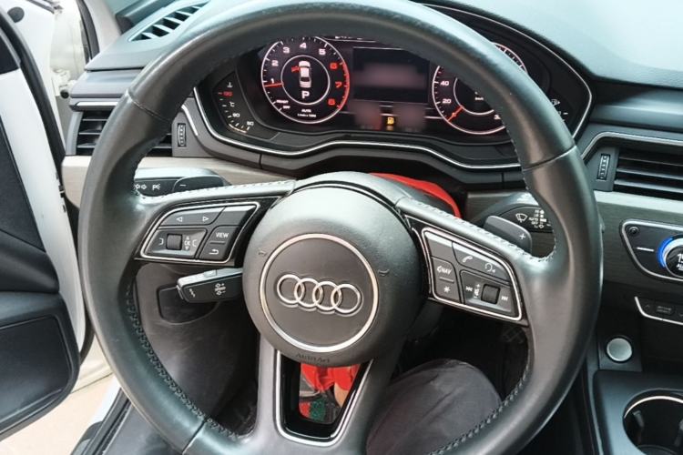 Used Audi A4L 2017 40 TFSI Style Edition Steering Wheel