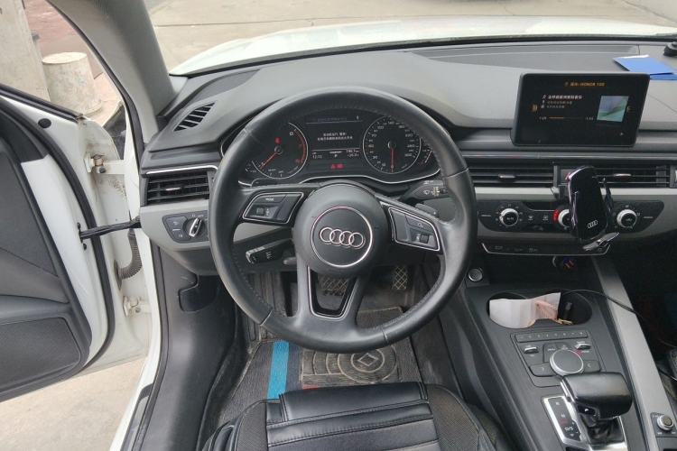 Used Audi A4L 2017 40 TFSI Ambition Edition Steering Wheel