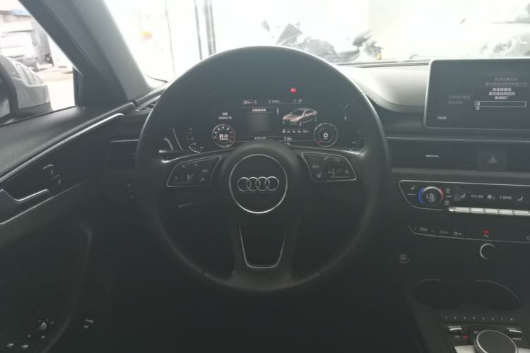 Used Audi A4L 2017 40 TFSI Style Edition Steering Wheel
