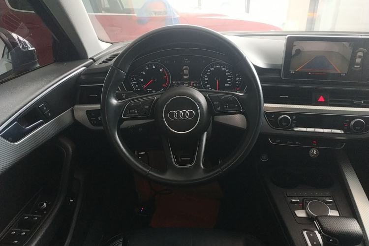 Used Audi A4L 2017 40 TFSI Fashion Model Steering Wheel