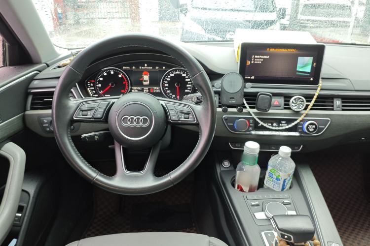 Used Audi A4L 2017 40 TFSI Style Edition Steering Wheel