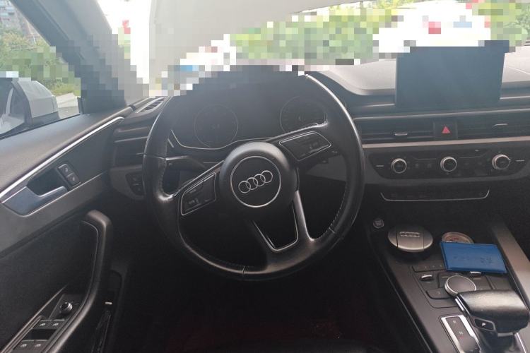 Used Audi A4L 2017 40 TFSI Ambition Edition Steering Wheel