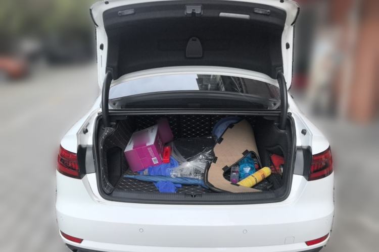 Used Audi A4L 2017 Plus 40 TFSI Ambition Model Trunk