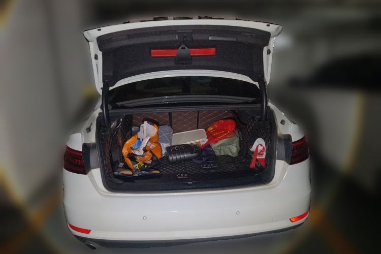 Used Audi A4L 2017 Plus 40 TFSI Ambition Model Trunk