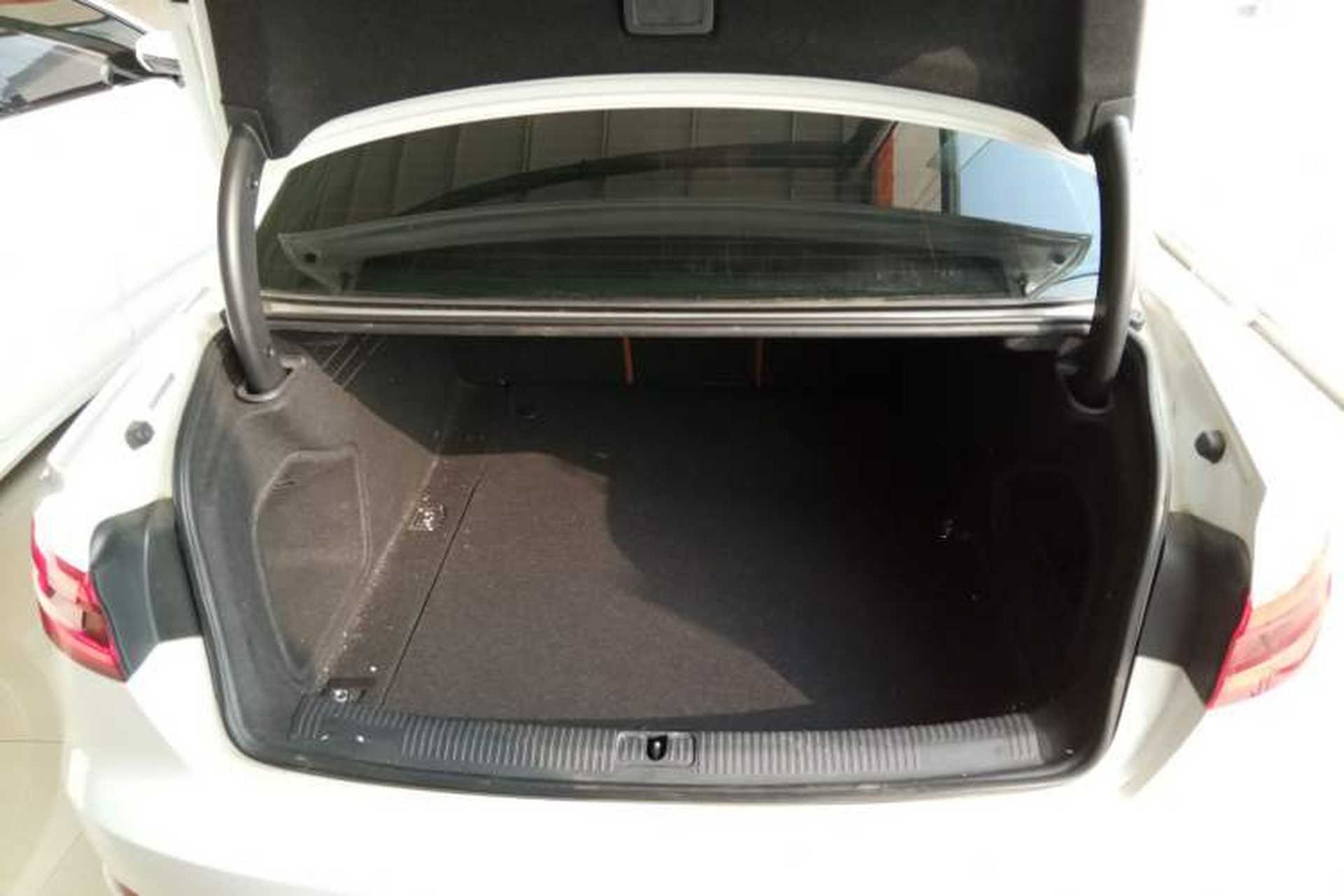 Used Audi A4L 2017 40 TFSI Ambition Edition Trunk