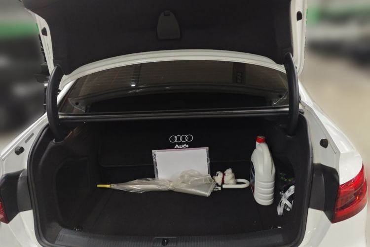 Used Audi A4L 2017 Plus 40 TFSI Ambition Model Trunk
