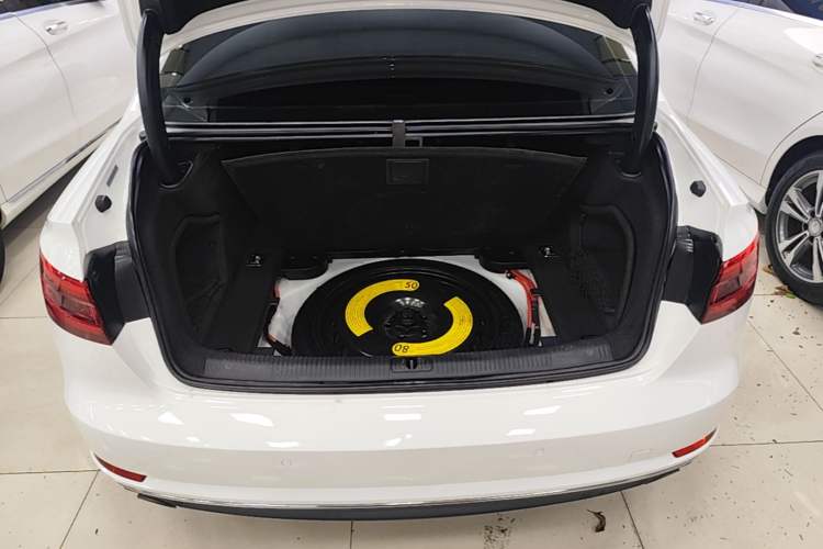 Used Audi A4L 2017 45 TFSI quattro Style Edition Trunk