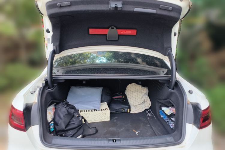 Used Audi A4L 2017 40 TFSI Fashion Model Trunk