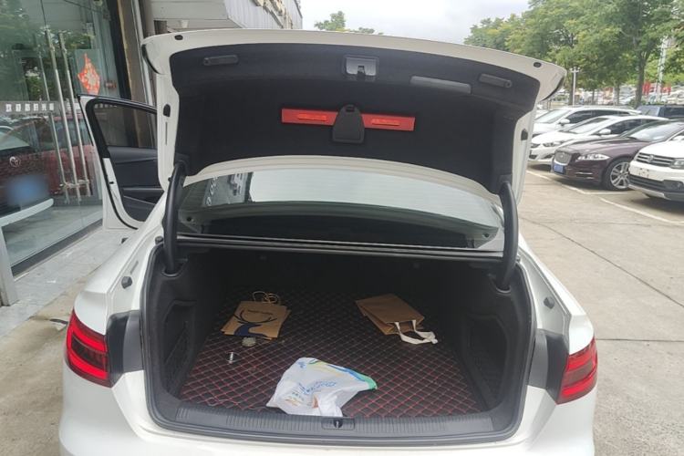 Used Audi A4L 2017 40 TFSI Style Edition Trunk