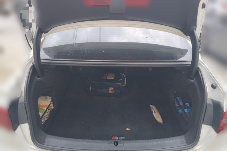 Used Audi A4L 2017 Plus 40 TFSI Ambition Model Trunk