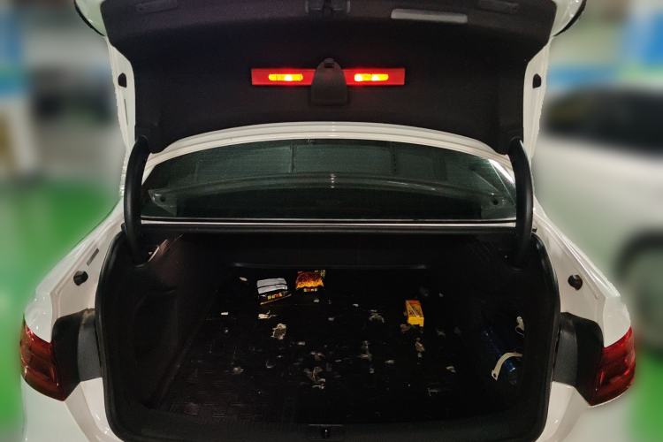 Used Audi A4L 2017 40 TFSI Fashion Model Trunk