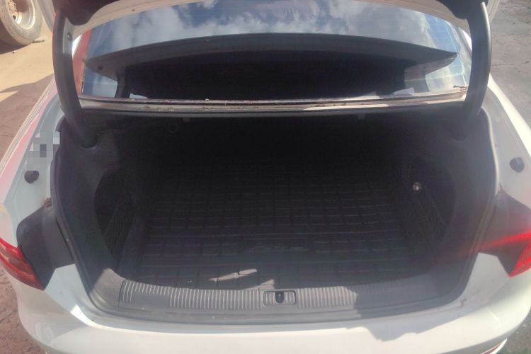 Used Audi A4L 2017 Plus 40 TFSI Style Edition Trunk