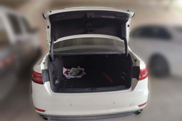 Used Audi A4L 2017 40 TFSI Style Edition Trunk