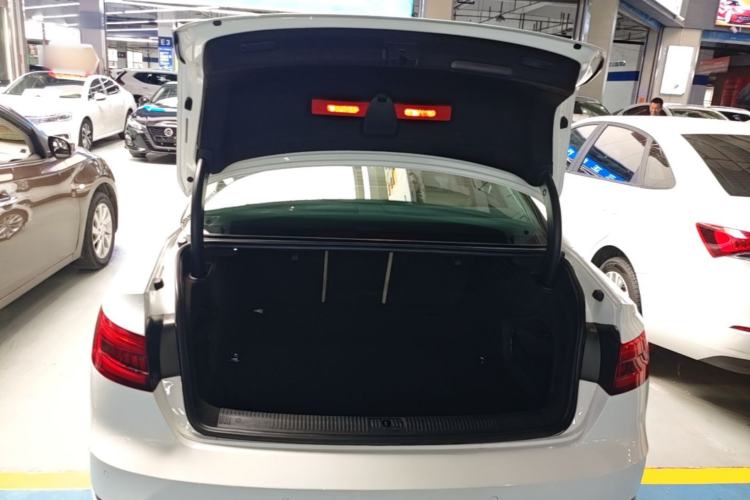 Used Audi A4L 2017 40 TFSI Style Edition Trunk