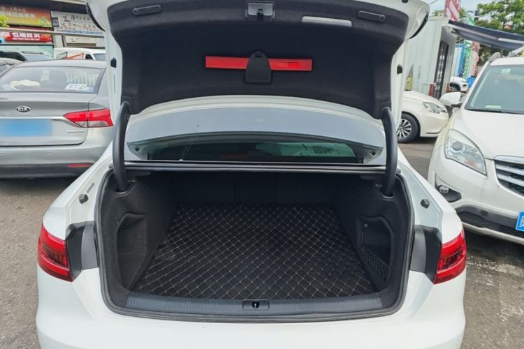 Used Audi A4L 2017 Plus 40 TFSI Ambition Model Trunk