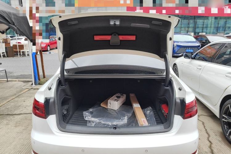Used Audi A4L 2017 Plus 40 TFSI Sport Model Trunk
