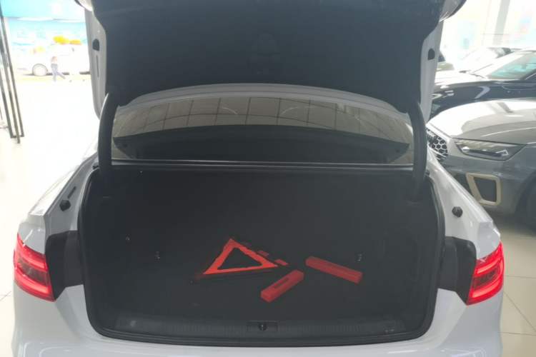 Used Audi A4L 2017 40 TFSI Style Edition Trunk